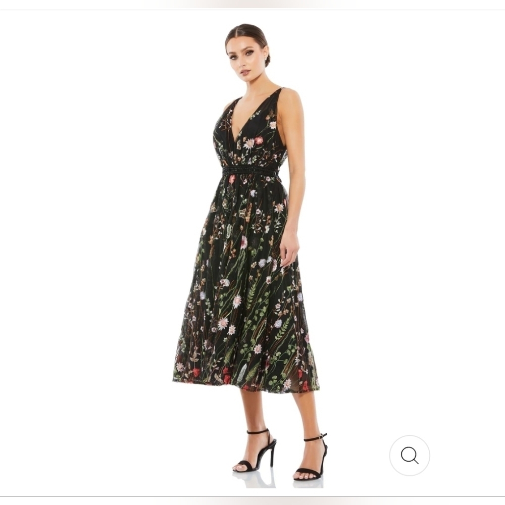 NWT - IEENA for Mac Duggal, V-Neck Embroidered Floral Midi Dress, Size 6 -$598